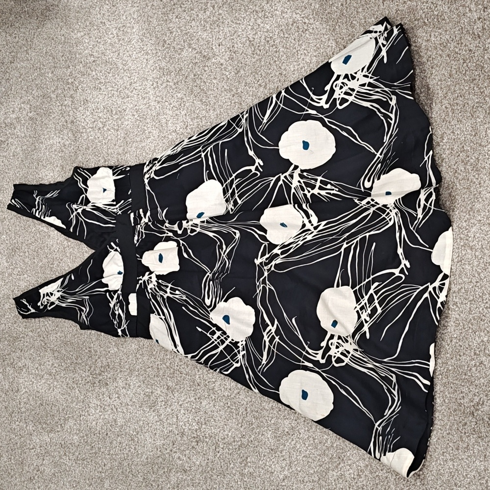 Marc Jacobs Dress Black White Blue Dark Floral Feminine Preppy Party Dress Sz 2